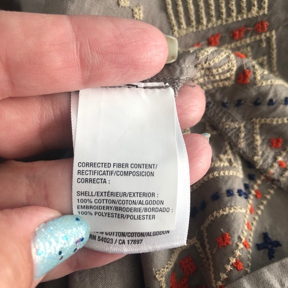 Old Navy Embroidered Aztec Print Tan Skirt Large - Picture 10 of 11